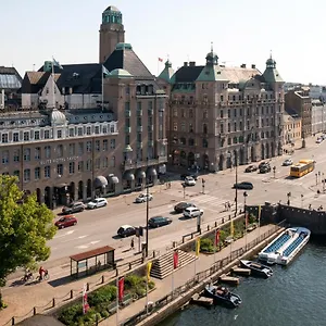 Elite Savoy Отель